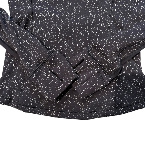 Lululemon Run Briskly 1/2 Zip Top Jacquard Black White Thumbhole, Sz 4 - Picture 11 of 15